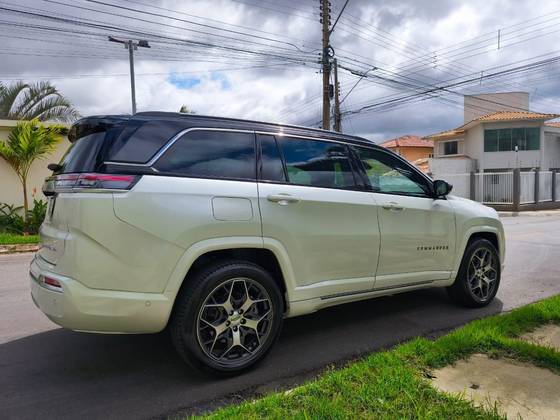 JEEP COMMANDER 1.3 T270 TURBO FLEX OVERLAND AT6 JEEP COMMANDER 1.3 T270 TURBO FLEX OVERLAND AT6